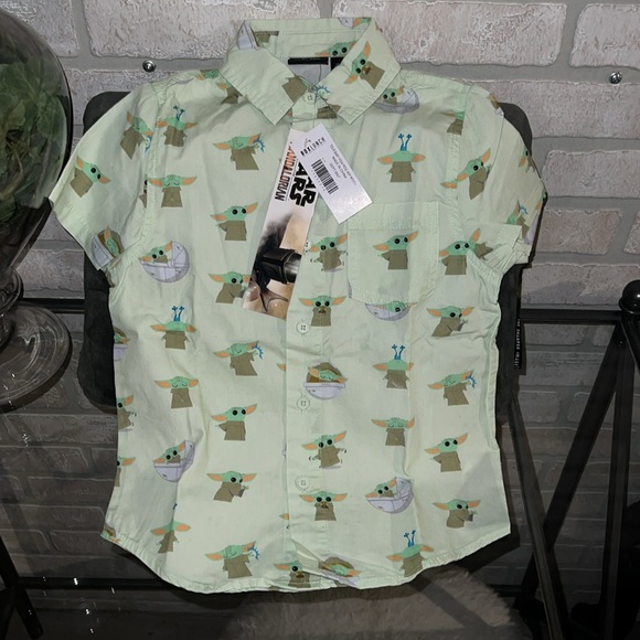 𝚂𝚝𝚊𝚛 𝚆𝚊𝚛𝚜 𝚃𝚑𝚎 𝙼𝚊𝚗𝚍𝚊𝚕𝚘𝚛𝚒𝚊𝚗 - Picture 2 of 4